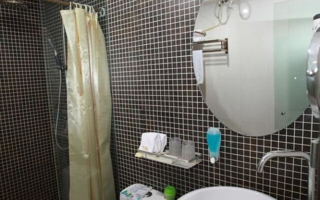 Qianlvchen Hotel Ginza - Kunming