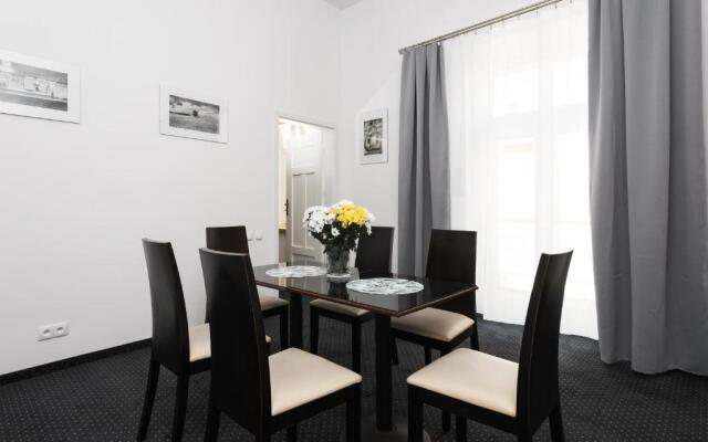 Rembrandt Aparthotel