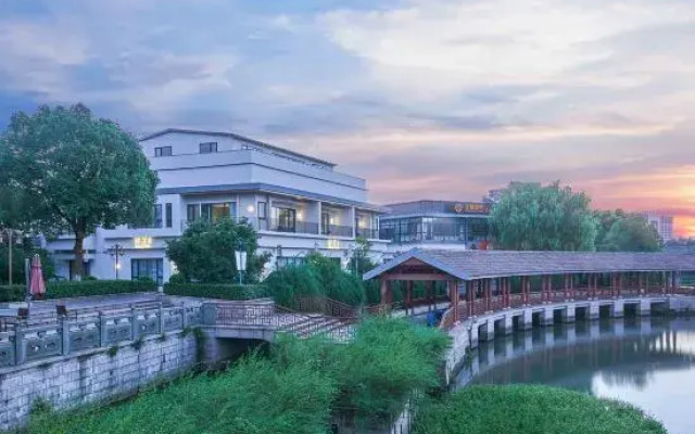 Anchee Hotel