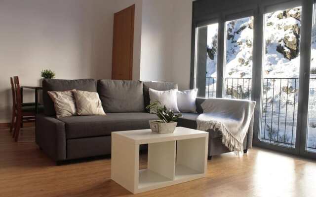 Vista Canillo Apartments