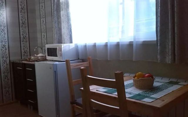 Guest House on Festivalnaya