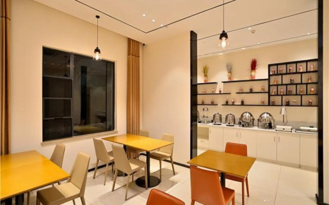 City Comfort Inn Kunming Airport Center