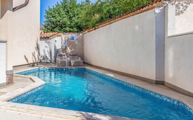 Beautiful Apartment in Medulin With Outdoor Swimming Pool, Wifi and 1 Bedrooms