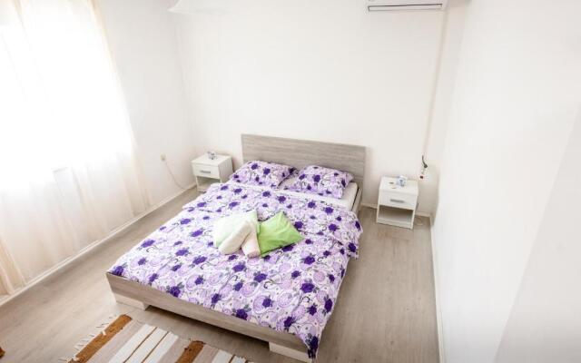 City View Apartment