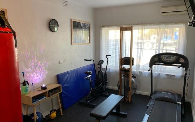 Adelaide City Fringe Serviced Apartments