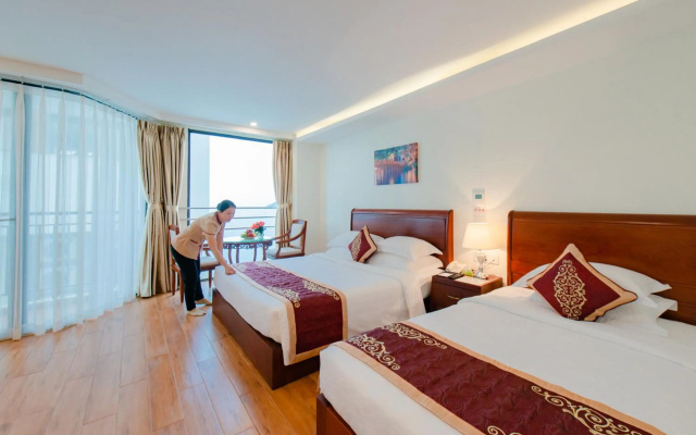 Red Sun Nha Trang Hotel – Guest Rooms – Nha Trang