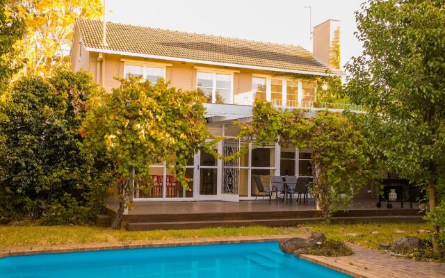 Inner Melbourne Luxury Holiday House