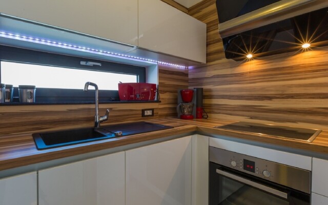 Modern Holiday Home in Grizane With Swimming Pool