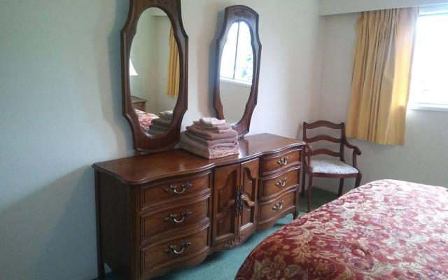 Rosedale Manor