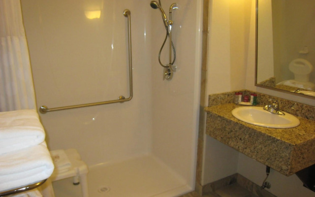 Ramada by Wyndham Creston