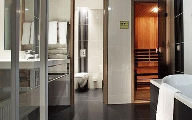 The University Town International Hotel