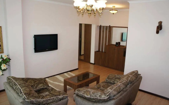 Vip House Hotel
