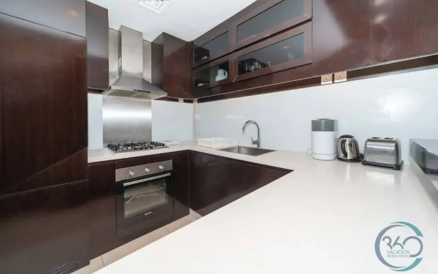 Exquisite 1 BR Apartment Upper Crest