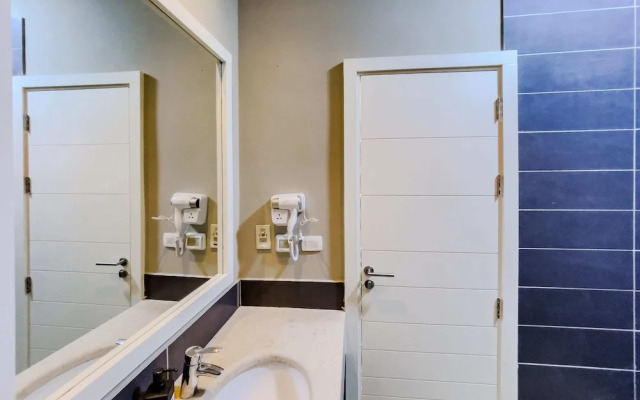 Xuru Stays I Astounding 3bdr Villa @ Tawila Pool Front