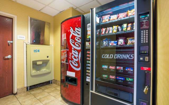 Quality Inn & Suites Sellersburg - Louisville Area