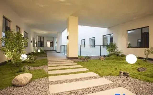 Wulanchabu Victoria Square Jianshe Road Atour Hotel