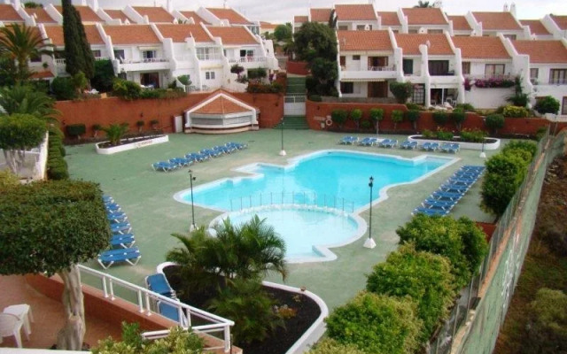 Sand Club