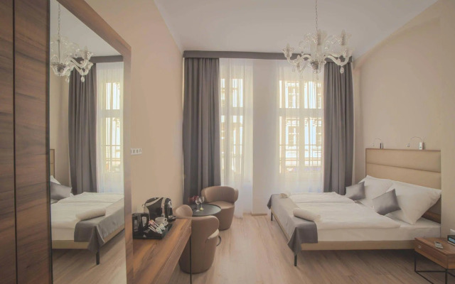 Pergamin Royal Apartments