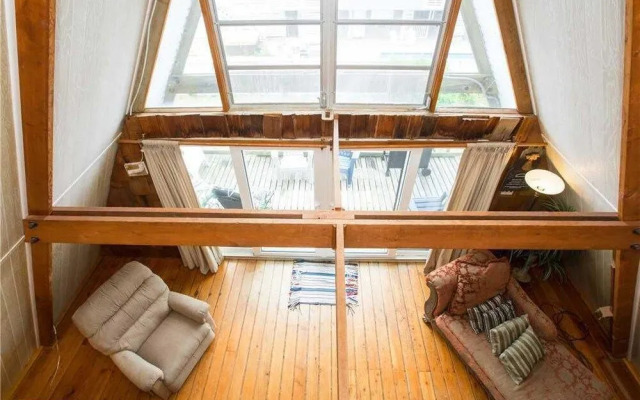 Sea Loft by RedAwning