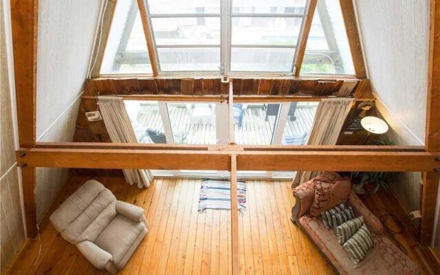 Sea Loft by RedAwning