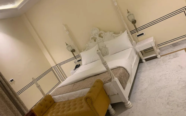 Hotel Om Complex
