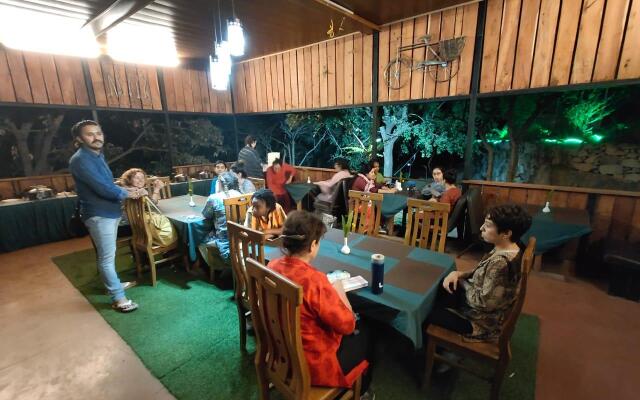 Toppers corner-A Boutique Garden Resort