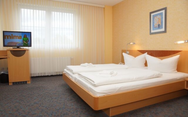 Warias Hotel & Restaurant