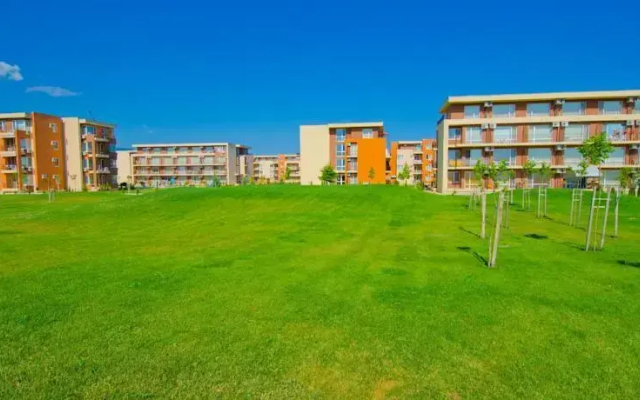 Holiday Garden Hotel