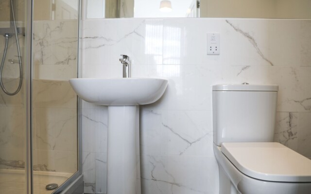 Diamond - King Street Apartment 9b