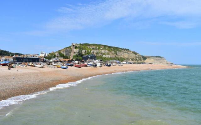 Stunning 18th Century 5 Bed House Old-Town Hastings