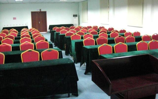 Weilai Yiju Hotel