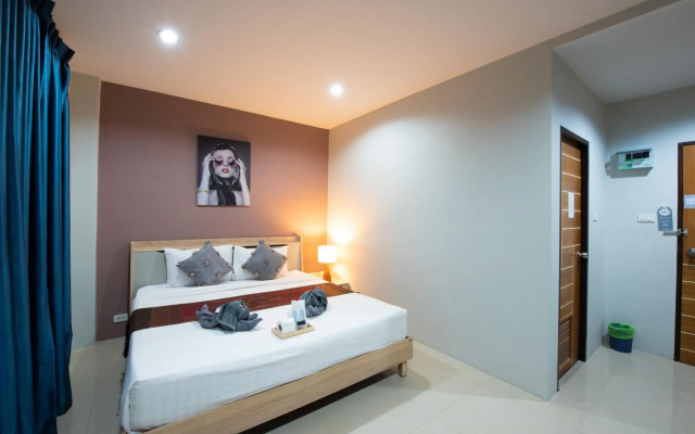 The Living Hotel SamutPrakan