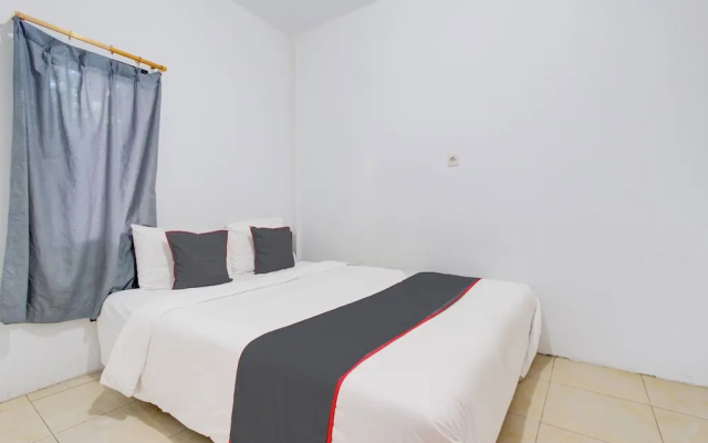 Hotel O Semarang near Bandara Ahmad Yani formerly Rumah Ceria – Guest Rooms – Semarang