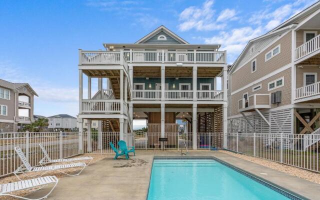 Alpha Breeze by Oak Island Accommodations