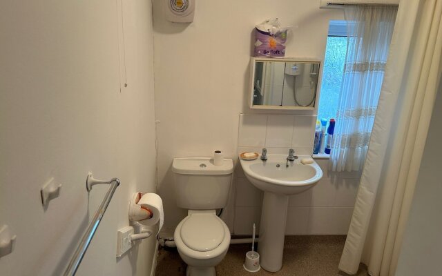 Stunning 3-bed House in Burnley