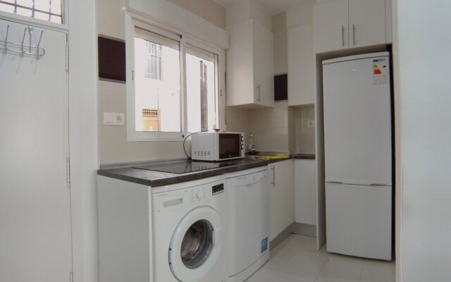 Apartamento de 2 Habitaciones en Puerta del Angel AZ2B