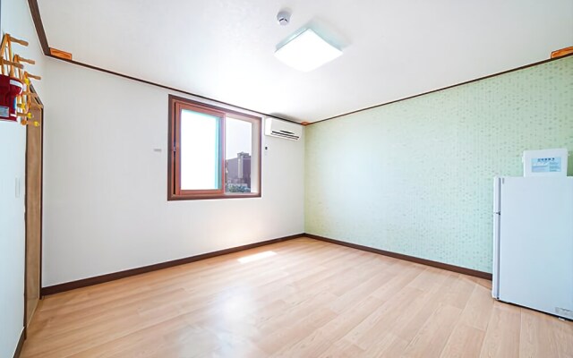 Daecheon Sain Pension