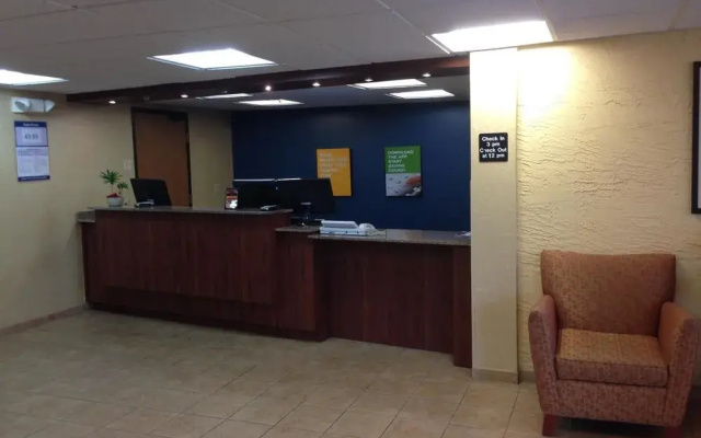 Days Inn Schaumburg/Elk Grove