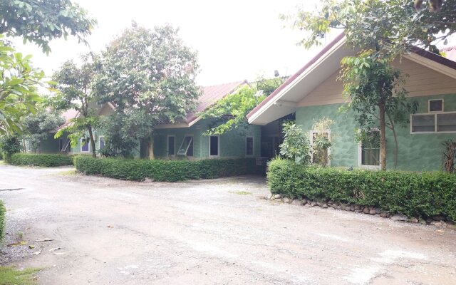 Praw Fan Resort
