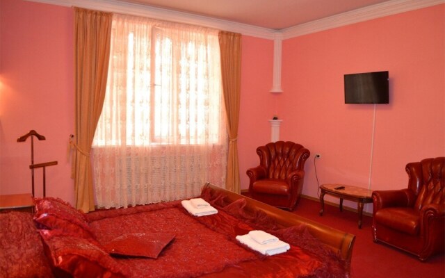 Guest Complex Edelweiss