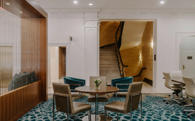 Club Quarters Hotel Downtown, Houston