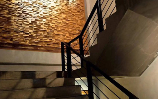 Thapae Loft