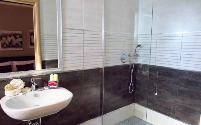 Sleep & Fly Rome Airport Bed & Breakfast