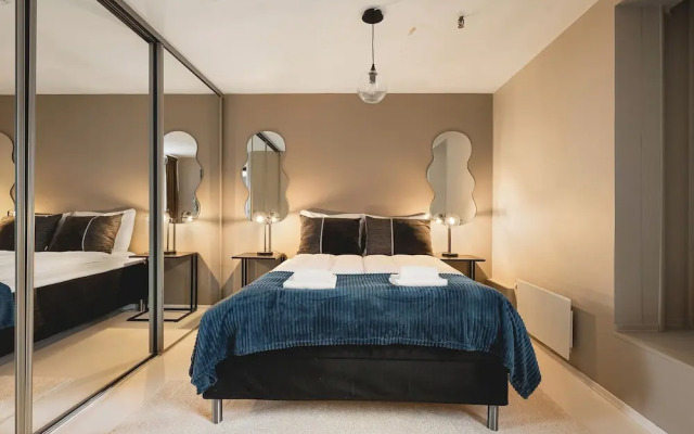 Arctic Homes - Downtown Penthouse