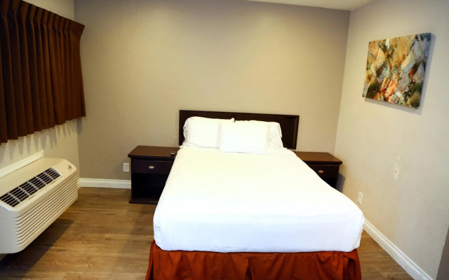 Anaheim Executive Inn & Suites