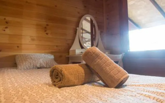 Wood House Close Beach