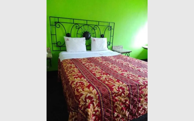 Hotel El Descanso Inn