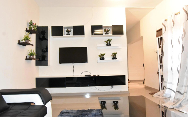 Specious Old Zamtel flats