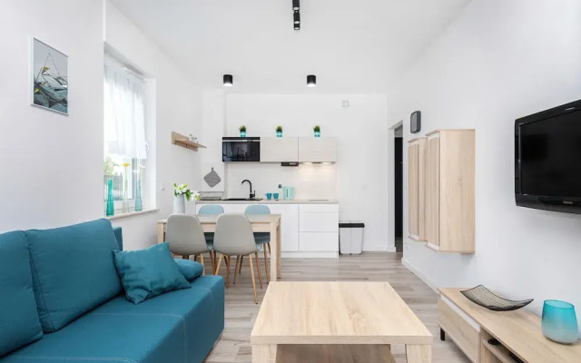 Sunny Rewal Apartments by Renters