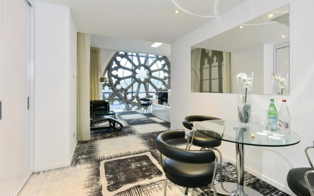 Martin’s Dream Hotel